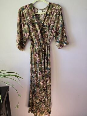 Breezy 🌬️Mia Joy by Joyfolie Floral Maxi Wrap Dress/Duster 🌿🌸